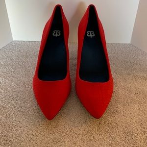 Betabrand Classic Mile Marker Heels Size 8